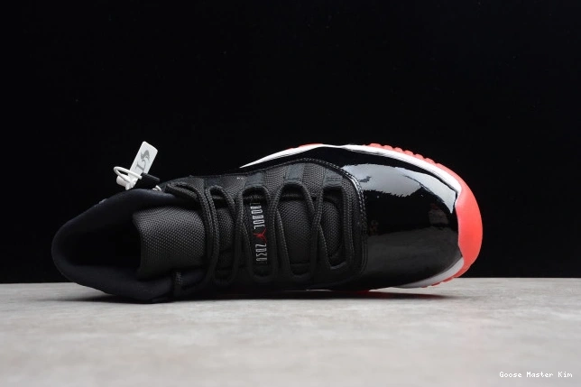 Bred (2012) Retro Jordan 11 378037-010 Air 0528